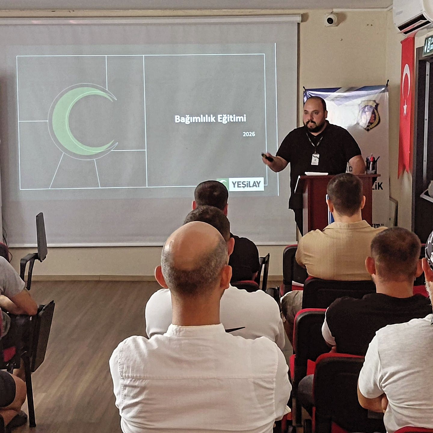 YEDAM&rsquo;dan Bandırma&rsquo;da bağımlılıktan korunma semineri