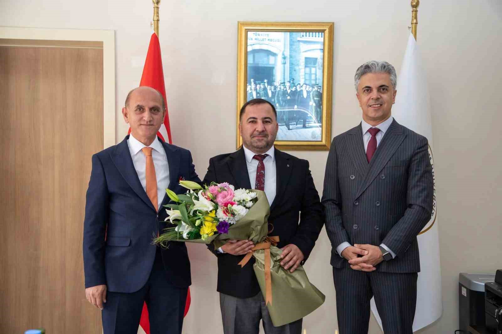 EBY&Uuml; Sağlık Hizmetleri Meslek Y&uuml;ksekokulunda devir teslim t&ouml;reni yapıldı