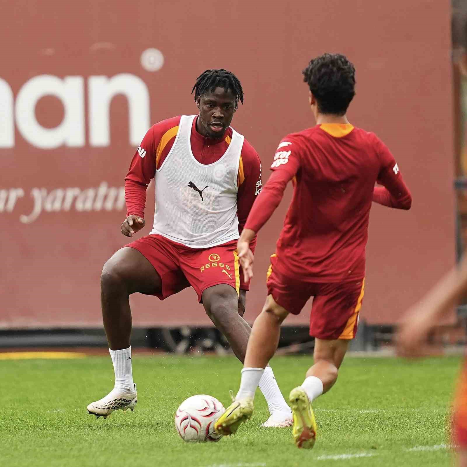 Galatasaray, Kasımpaşa ma&ccedil;ı hazırlıklarına devam etti