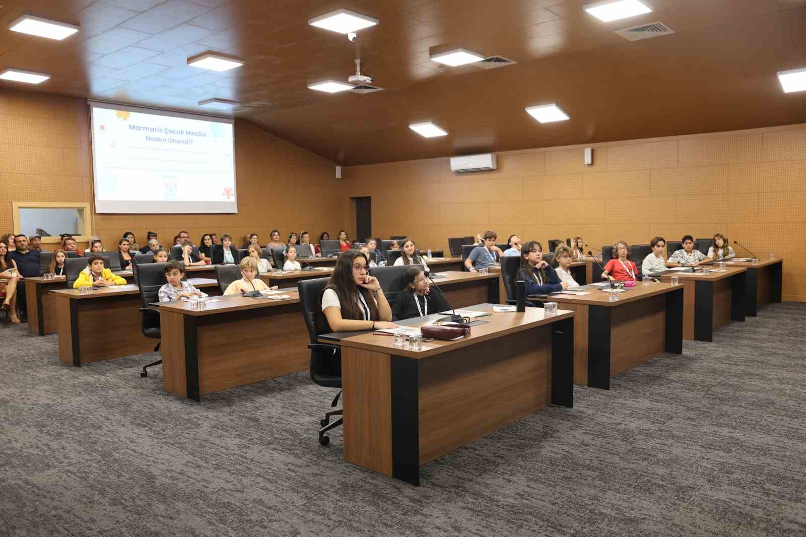 Marmaris&rsquo;te &ccedil;ocuk meclisi i&ccedil;in başvurular başladı