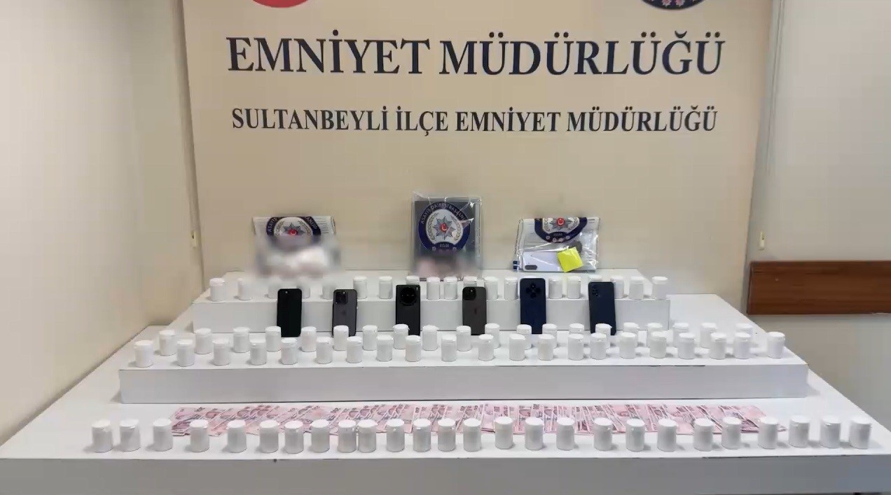 Sultanbeyli&rsquo;de uyuşturucu operasyonu: 11 kişi tutuklandı