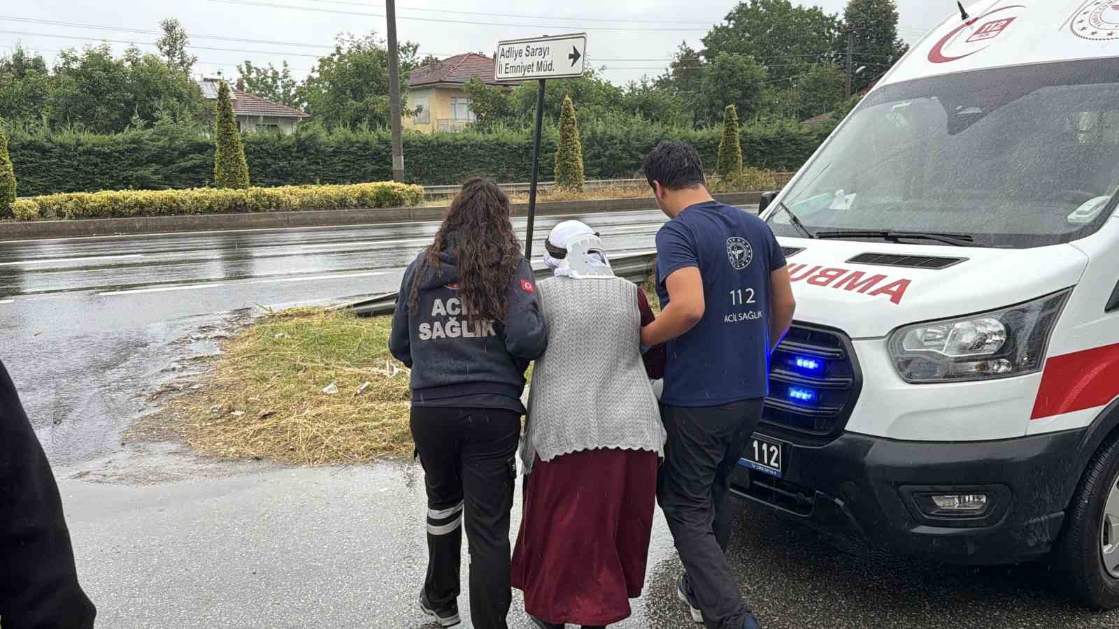 Sağanak beraberinde kazayı getirdi: 5 yaralı