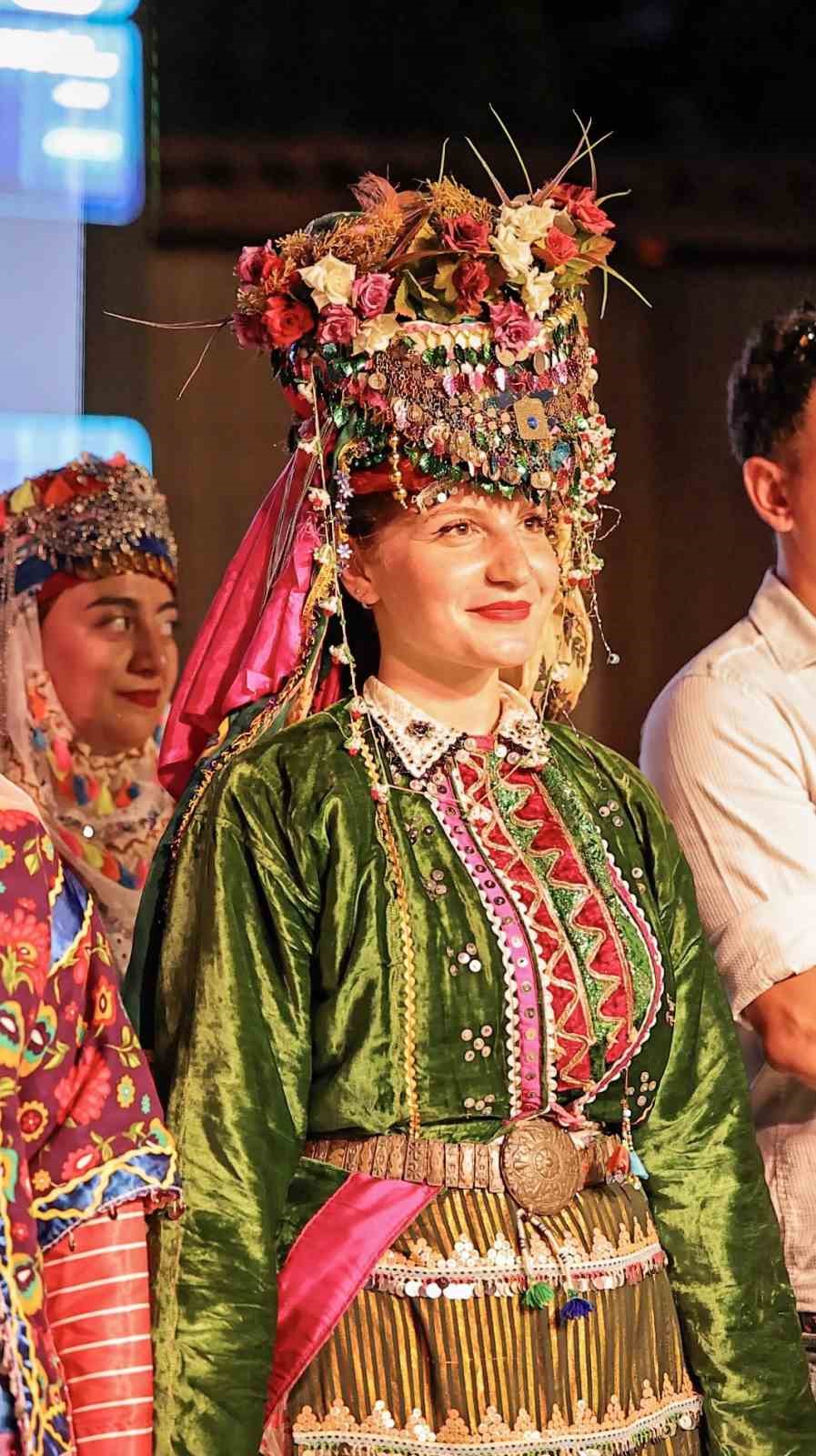 BAÜN’den Halk oyunlarında Türkiye ikinciliği ve üçüncülüğü