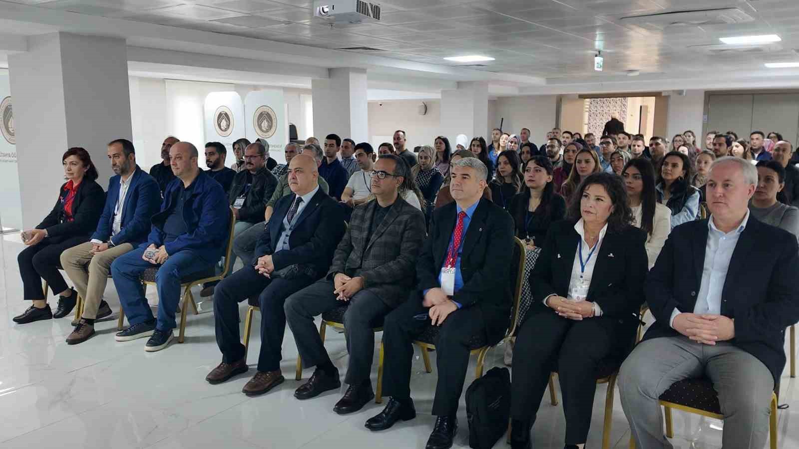 Kütahya’da ASİS ve Leiter uygulayıcı eğitimleri başladı