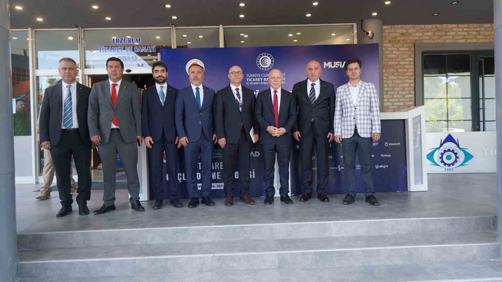 ETSO ev sahipliğinde d&uuml;zenlenen b&ouml;lgesel e-ticaret eğitim programı tamamlandı