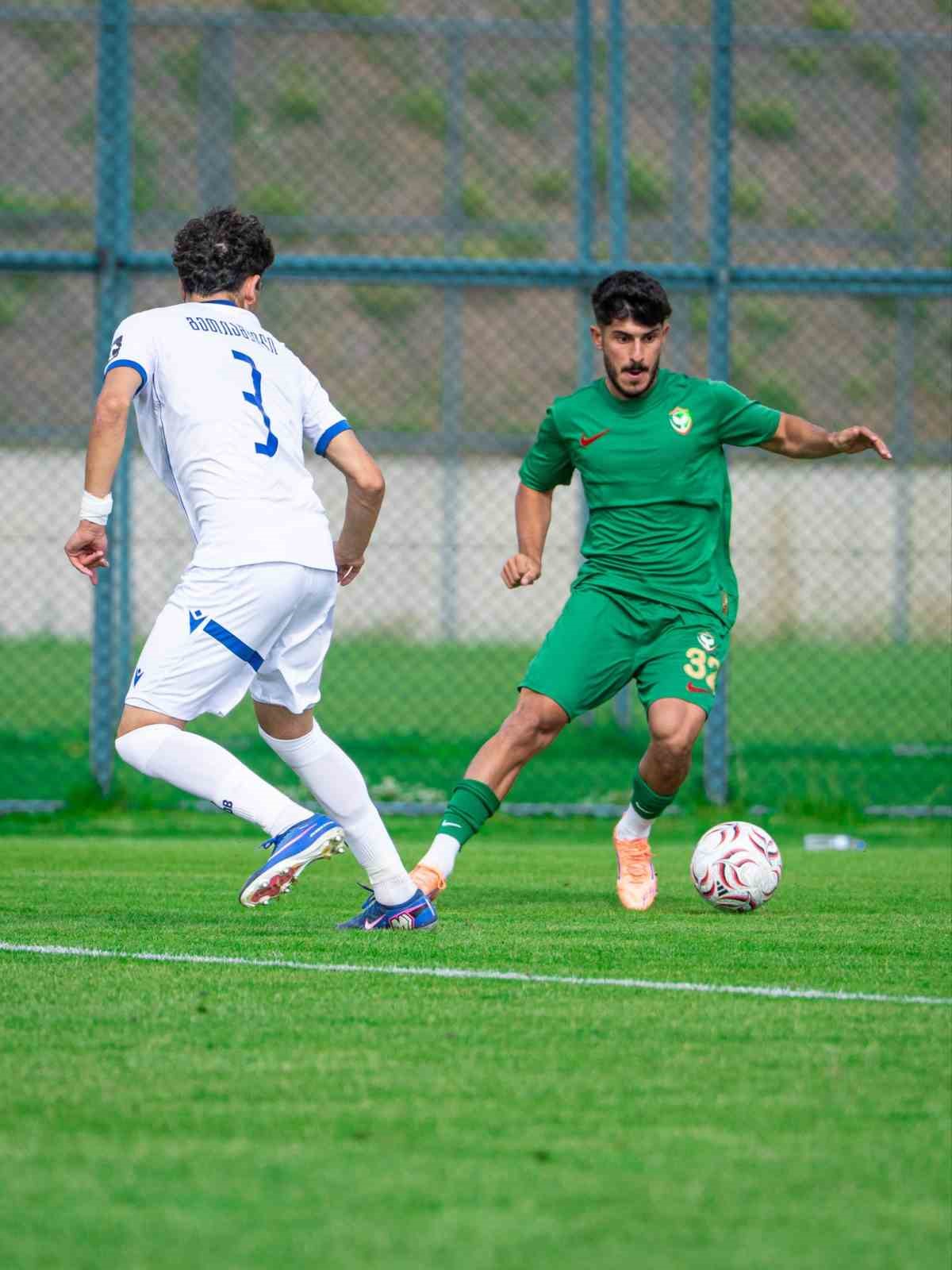 Hazırlık ma&ccedil;ı: Amed Sportif Faaliyetler: 2 - FC Dinamo Batumi: 0