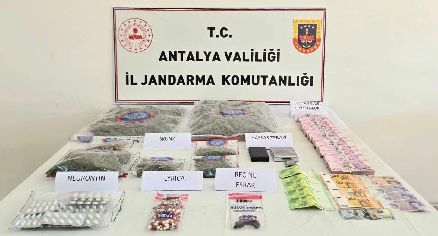 Antalya’da uyuşturucu operasyonunda 4 şüpheli tutuklandı