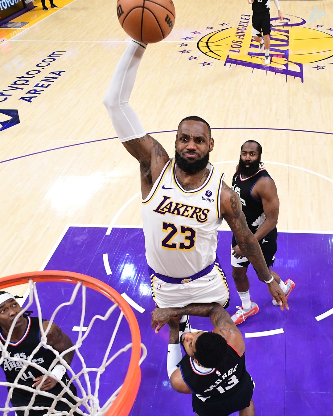 LeBron James, NBA’de 4. farklı takımda forma giyecek