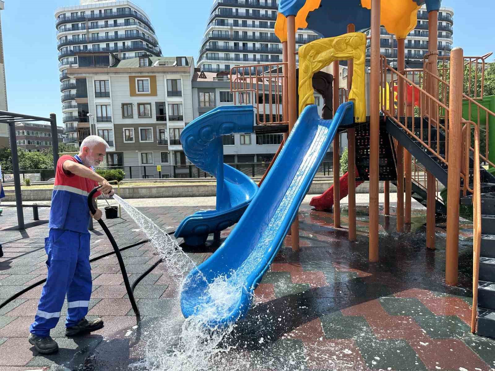 Kağıthane&rsquo;de parklarda temizlik seferberliği
