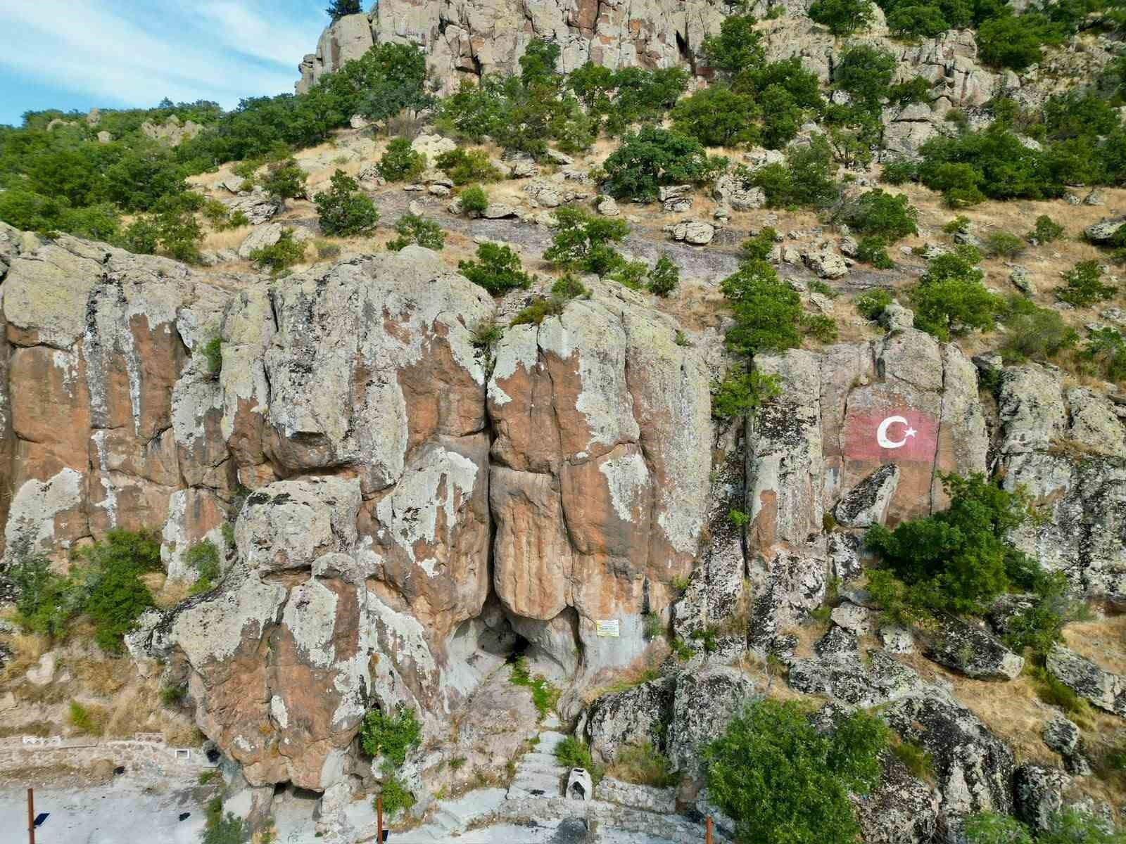 Damlalı Dede Mesire Alanı bakımsızlıktan harabeye döndü