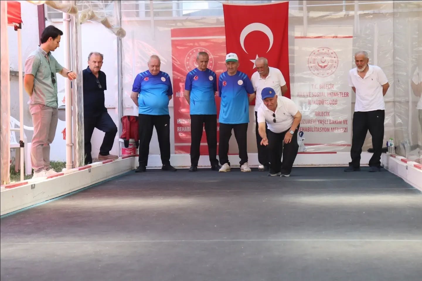 Bilecik Huzurevi, bocce dostluk müsabakasından galibiyetle ayrıldı