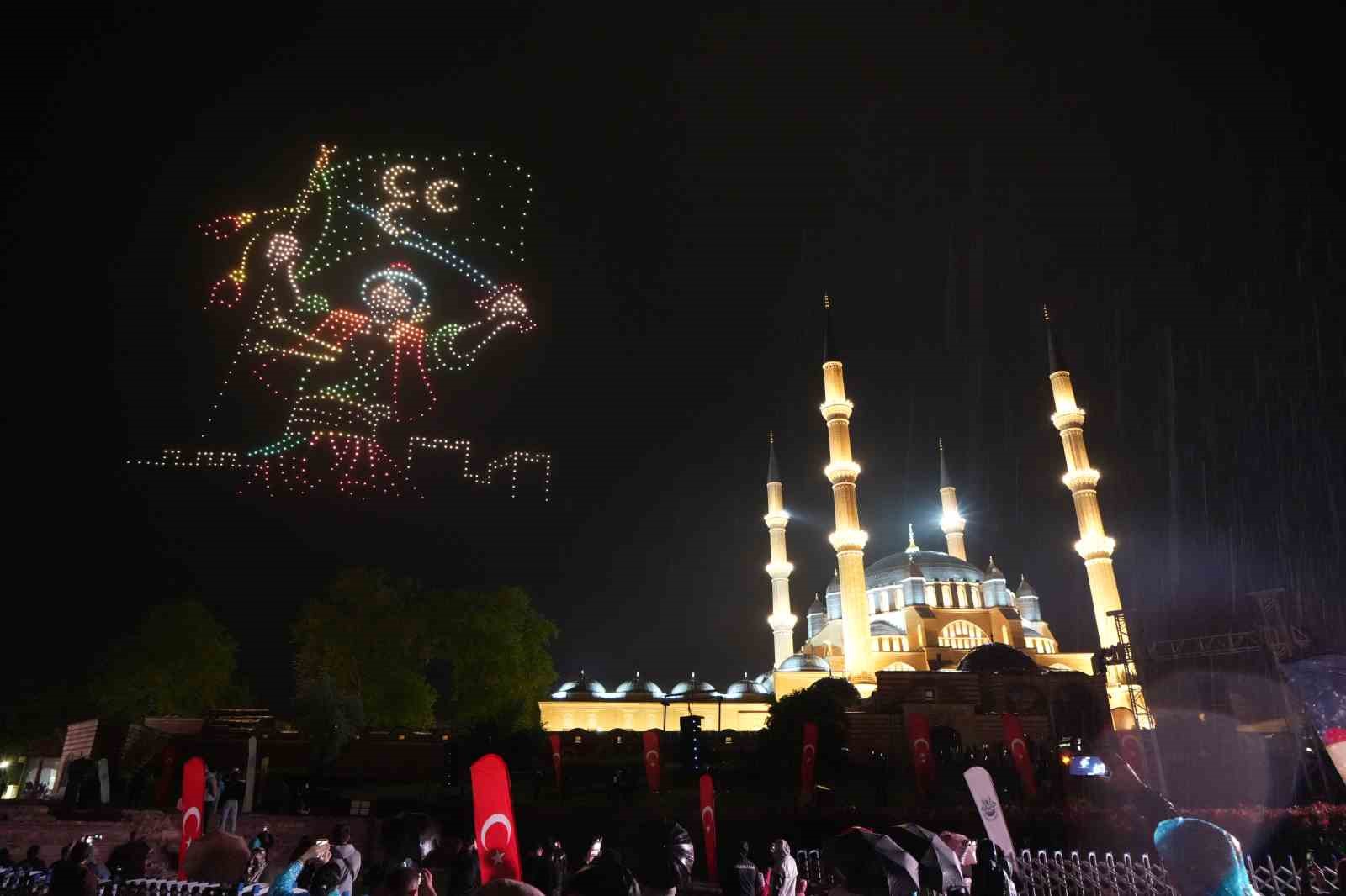 İstanbul&rsquo;un Fethi&rsquo;nin 573&rsquo;&uuml;nc&uuml; yılında Edirne&rsquo;de Osmanlı ruhu yaşatıldı