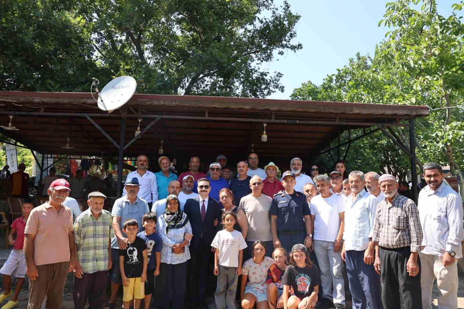 Gökçeada Kaymakamı vatandaşlarla bir araya geldi