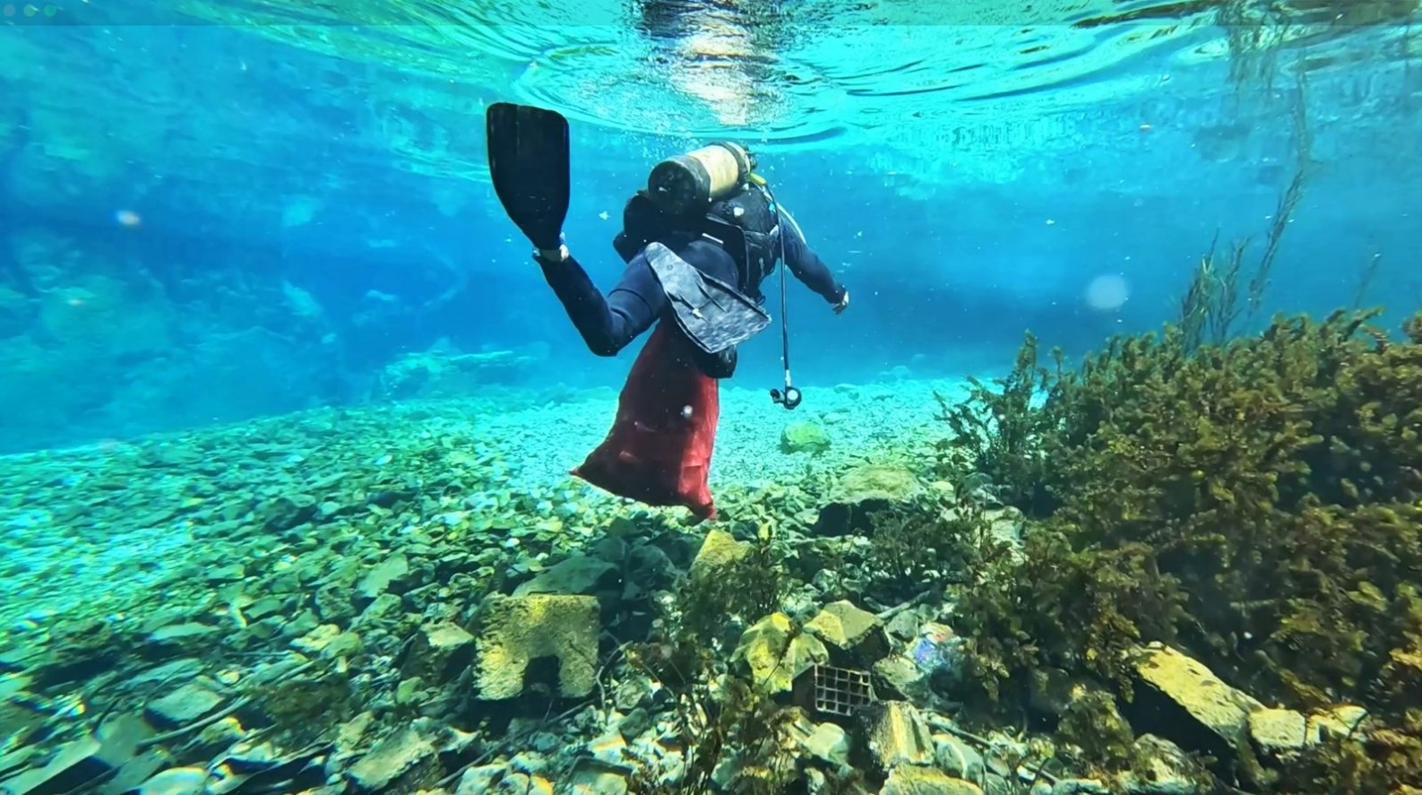 Antalya’nın doğal sit alanındaki içme suyu kaynağında ’Olmaz bu kadar ’dedirten görüntüler