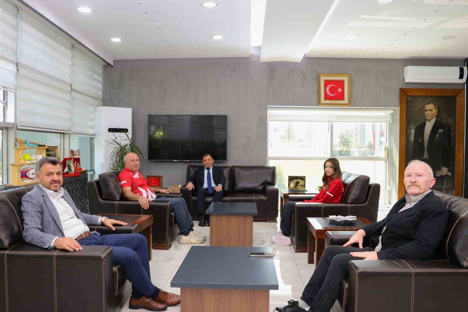 Dünya İkincisi Berat Su Yılmazer’den Kabakcı’ya ziyaret