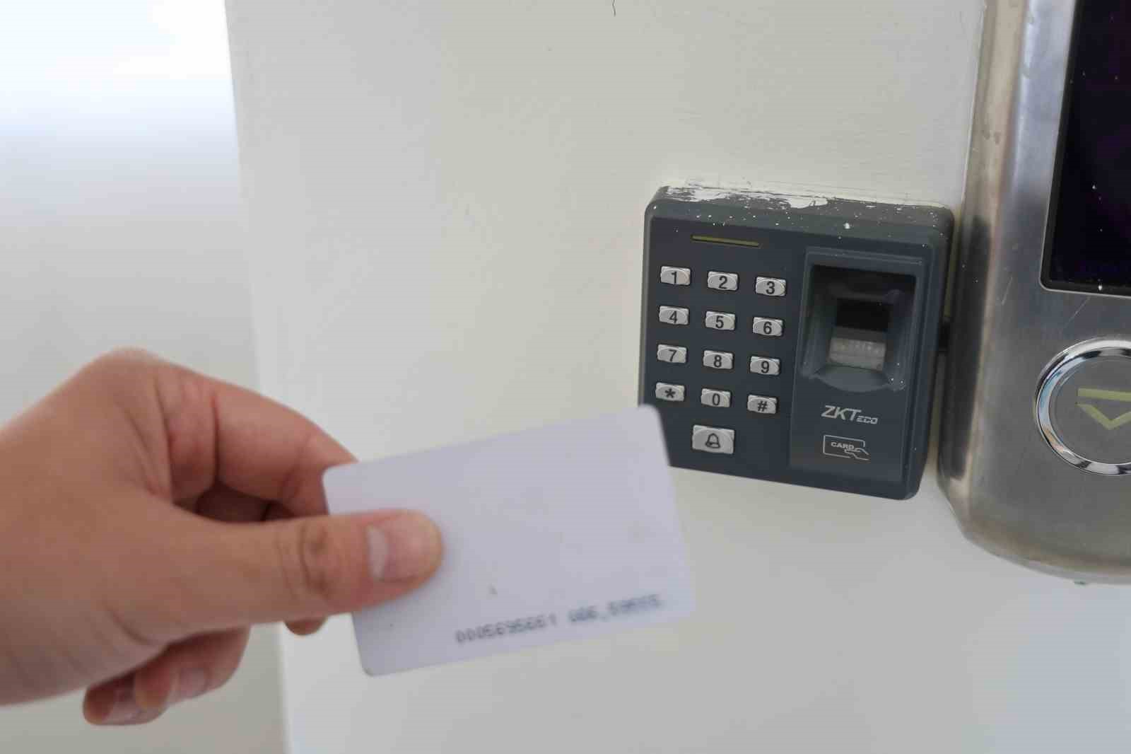 İyi korunmayan biyometrik verilen ciddi riskler doğurabilir