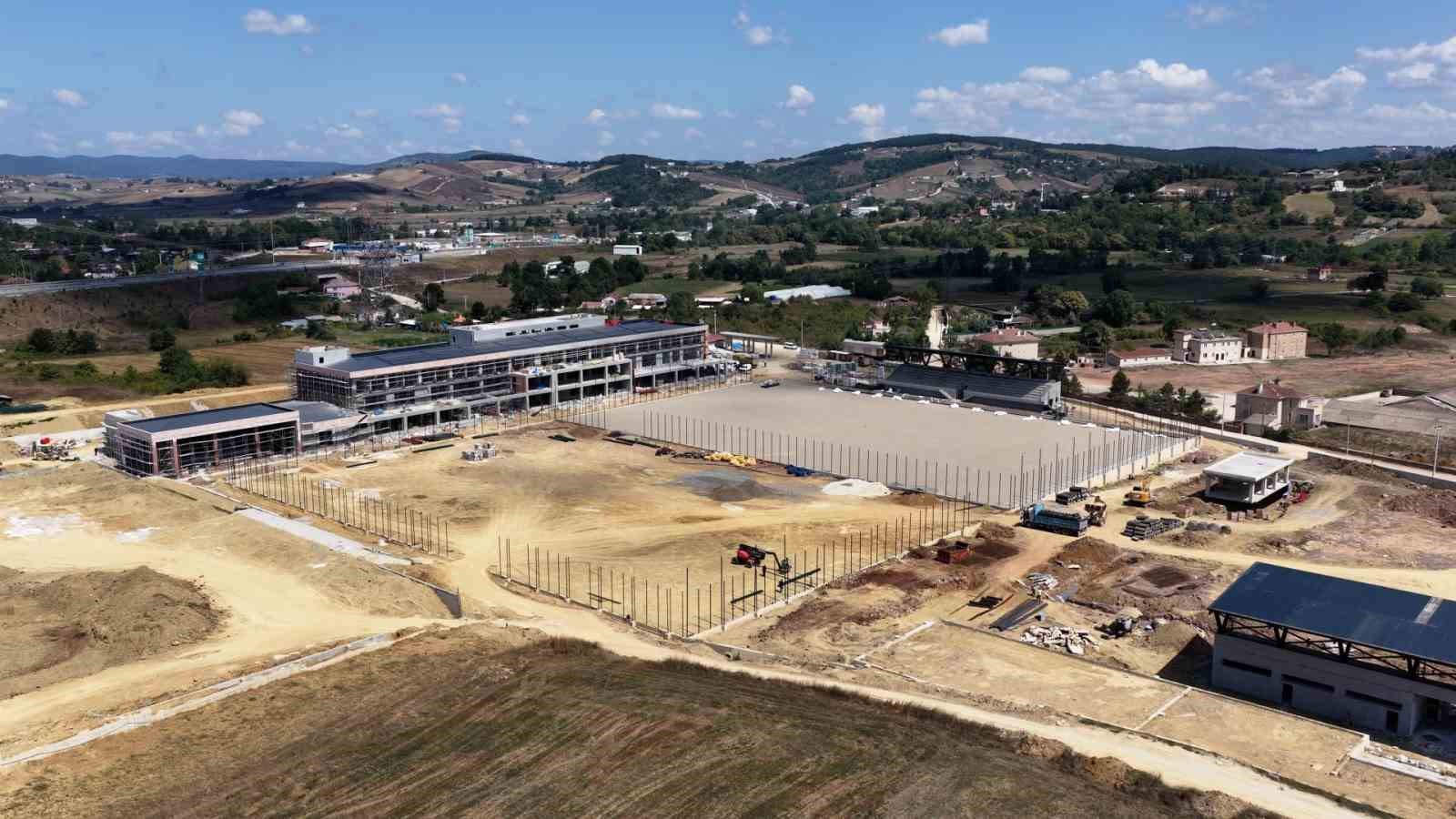 Kocaelispor’un yeni yuvası yüzde 50 tamamlandı