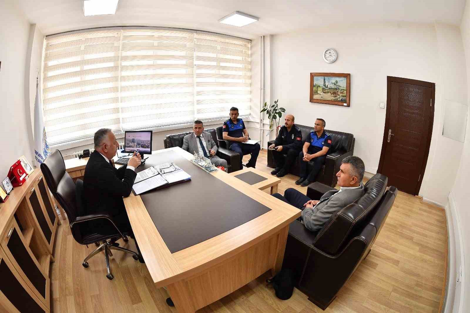 Büyükşehir zabıtasından Kurban Bayramı mesaisi