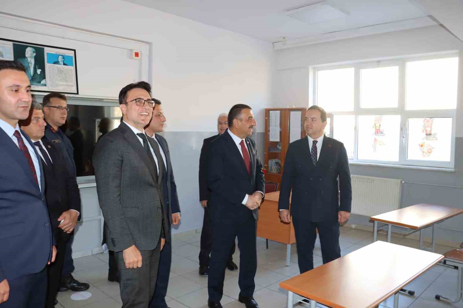 Zonguldak Denetimli Serbestlik Müdürlüğü okullara renk katıyor