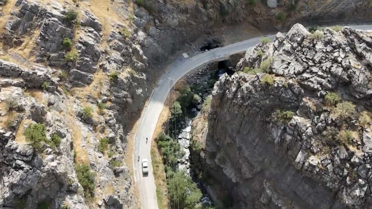 Beytüşşebap’ta 5 kilometrelik beton yolun 1 kilometresi tamamlandı