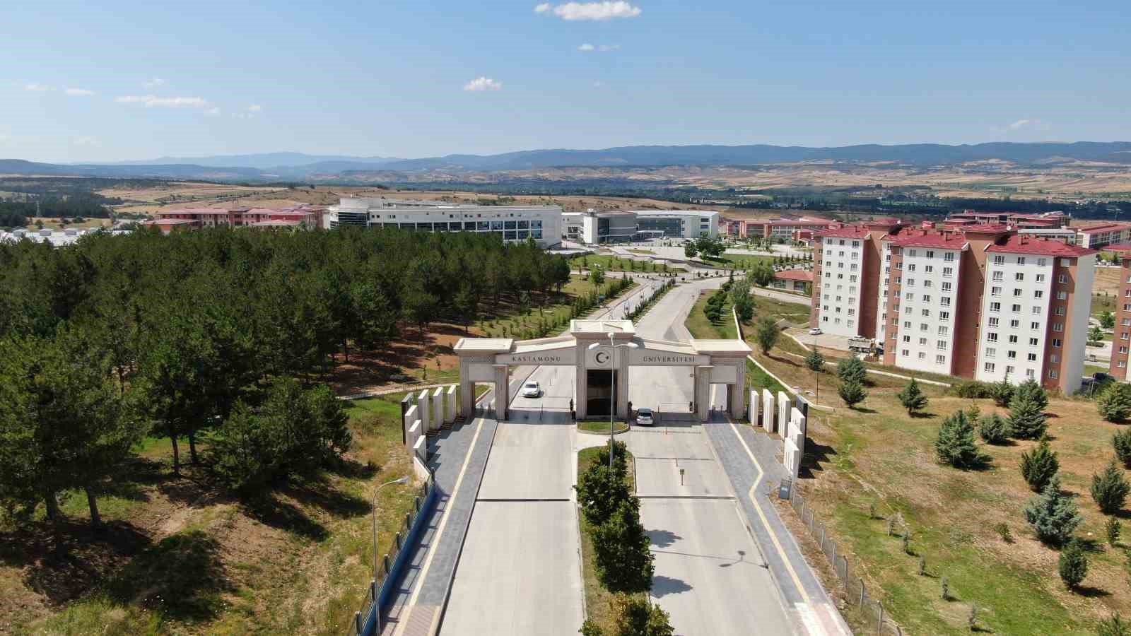 Üniversite adaylarına tercih tavsiyesi: Karar verirken başarı sıralaması yeterli değil