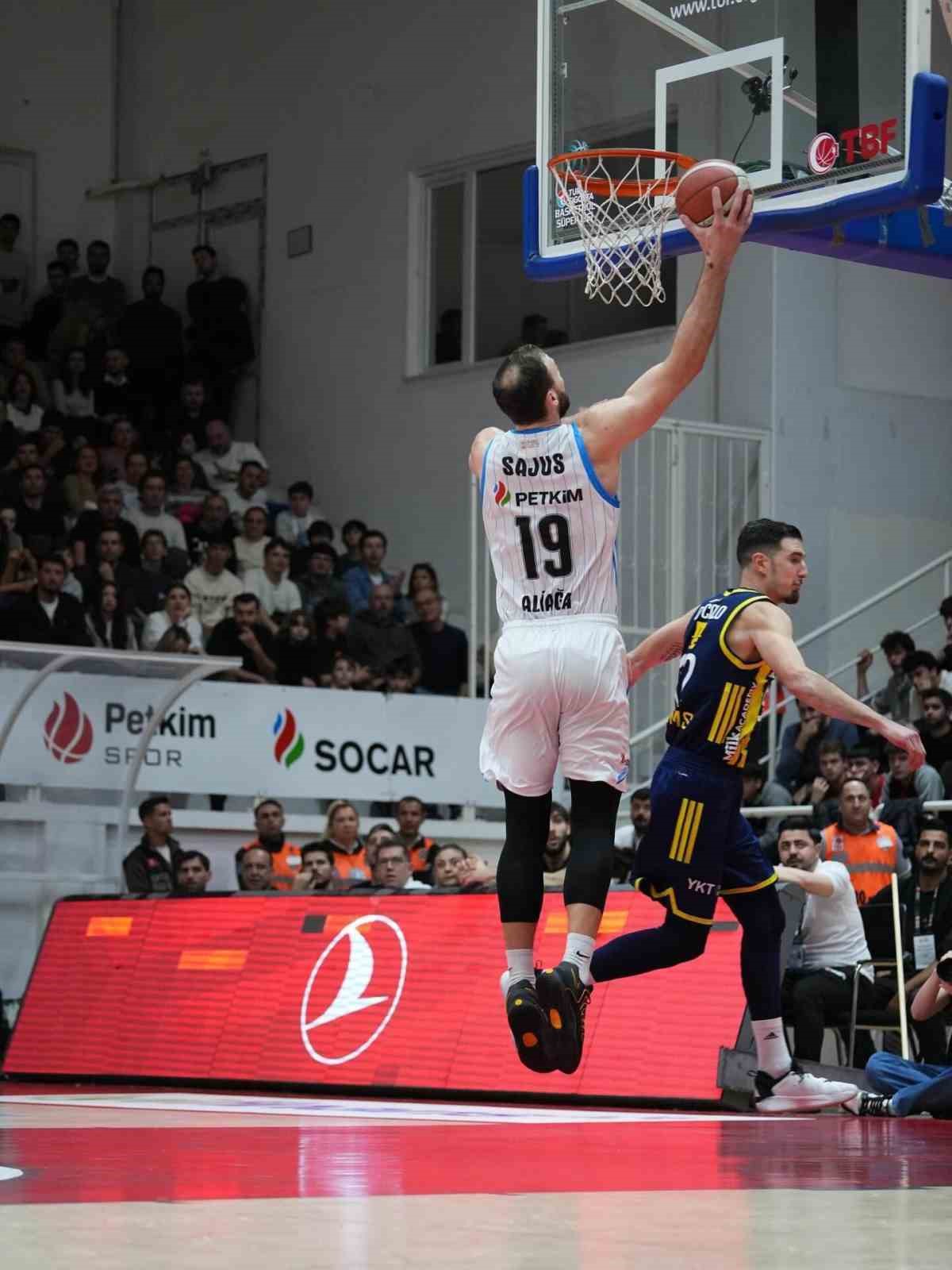Aliağa Petkimspor’da Martynas Sajus ile yollar ayrıldı