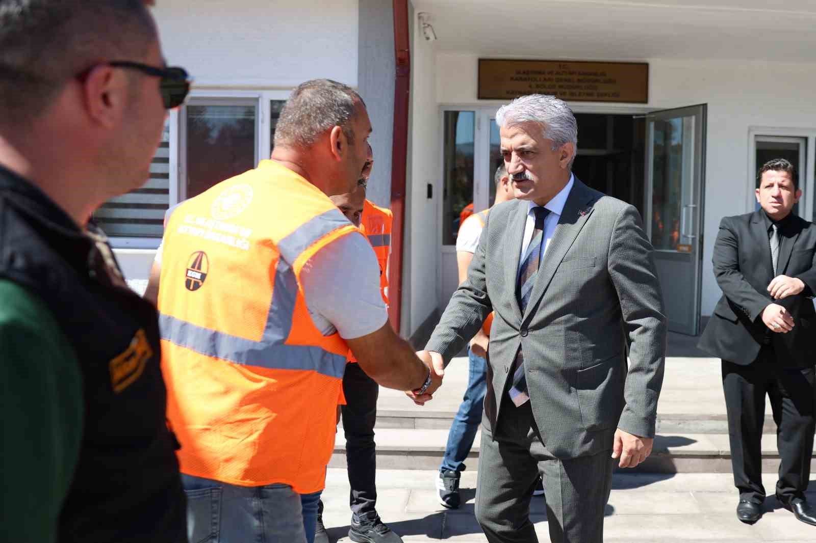 Vali Makas’tan Kaynaşlı’da Karayolları incelemesi