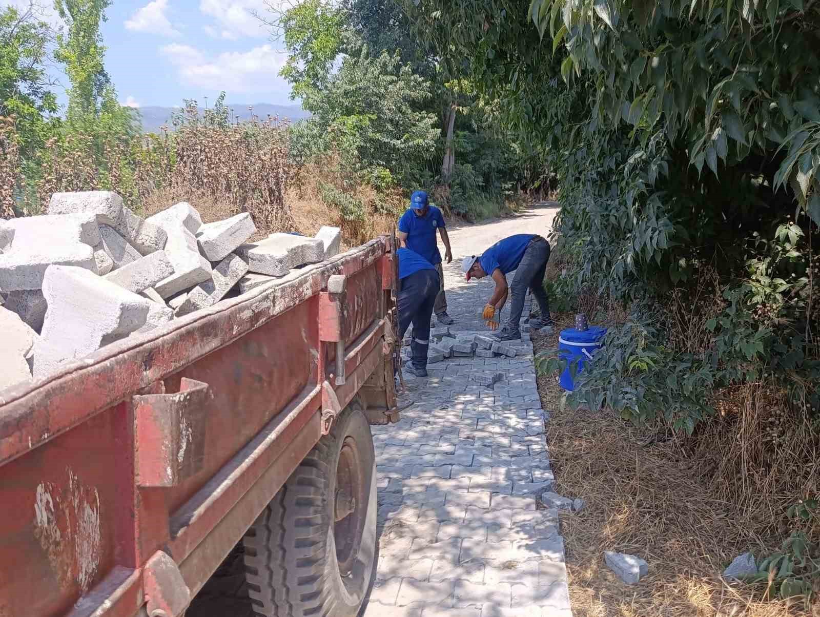 Bozdoğan Belediyesi’nden, Yazıkent’te parke taşı çalışması