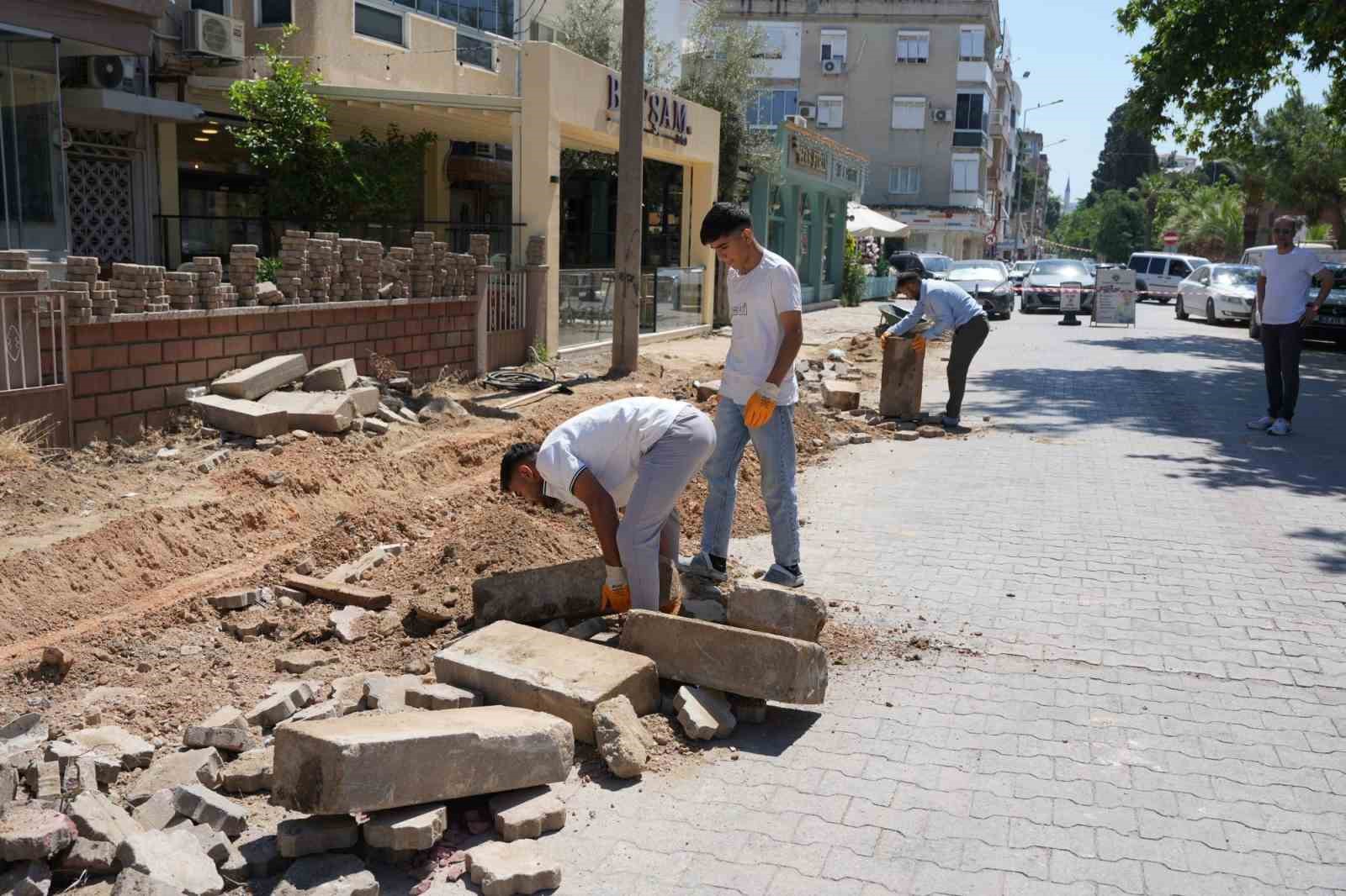 Başkan Akın: "Biz Turgutlu i&ccedil;in varız"