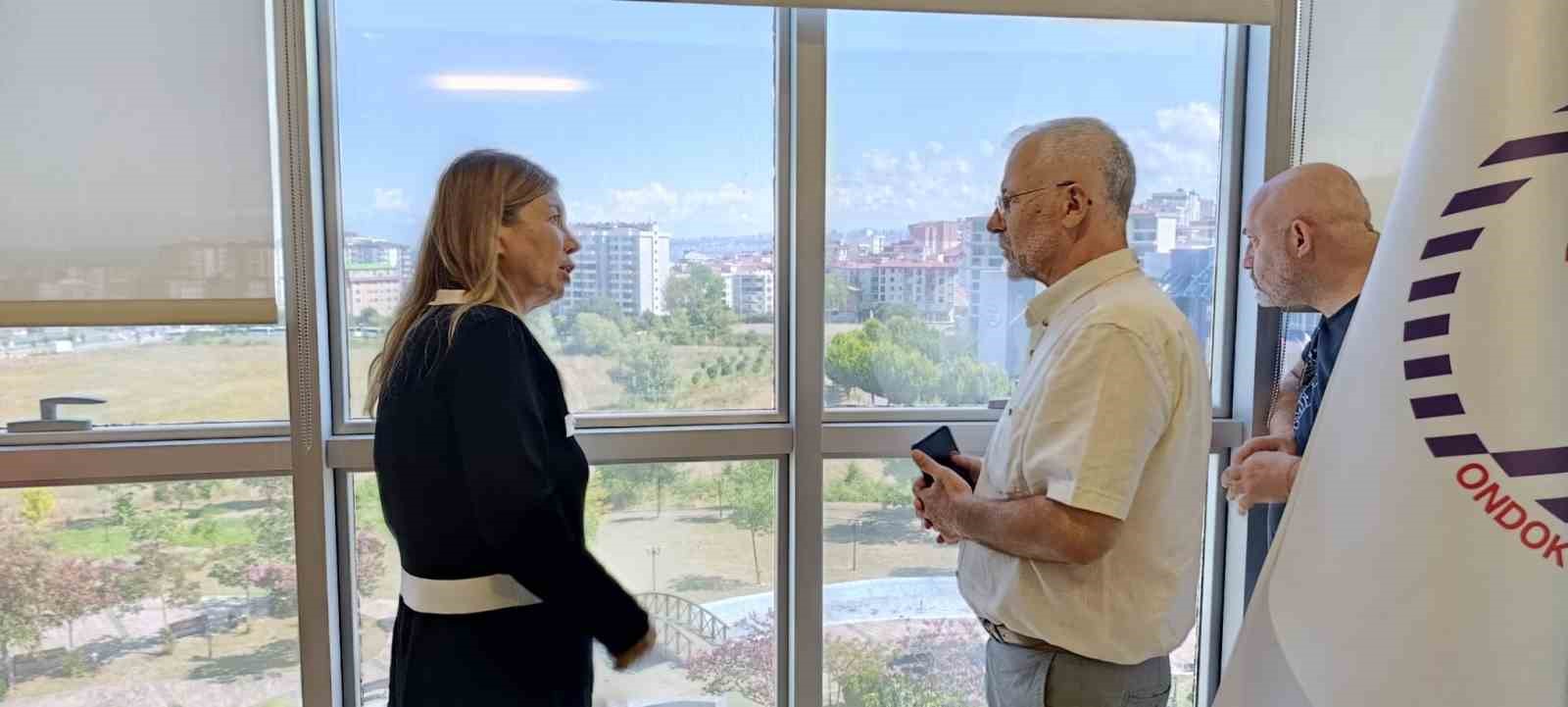 Rekt&ouml;r Aydın: "Medya, &uuml;niversitenin toplumla buluşmasında &ouml;nemli"