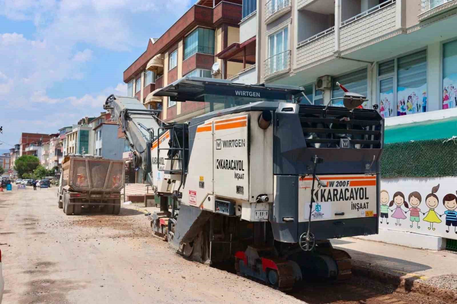 Körfez’de Mehmet Akif Ersoy Caddesi yenileniyor
