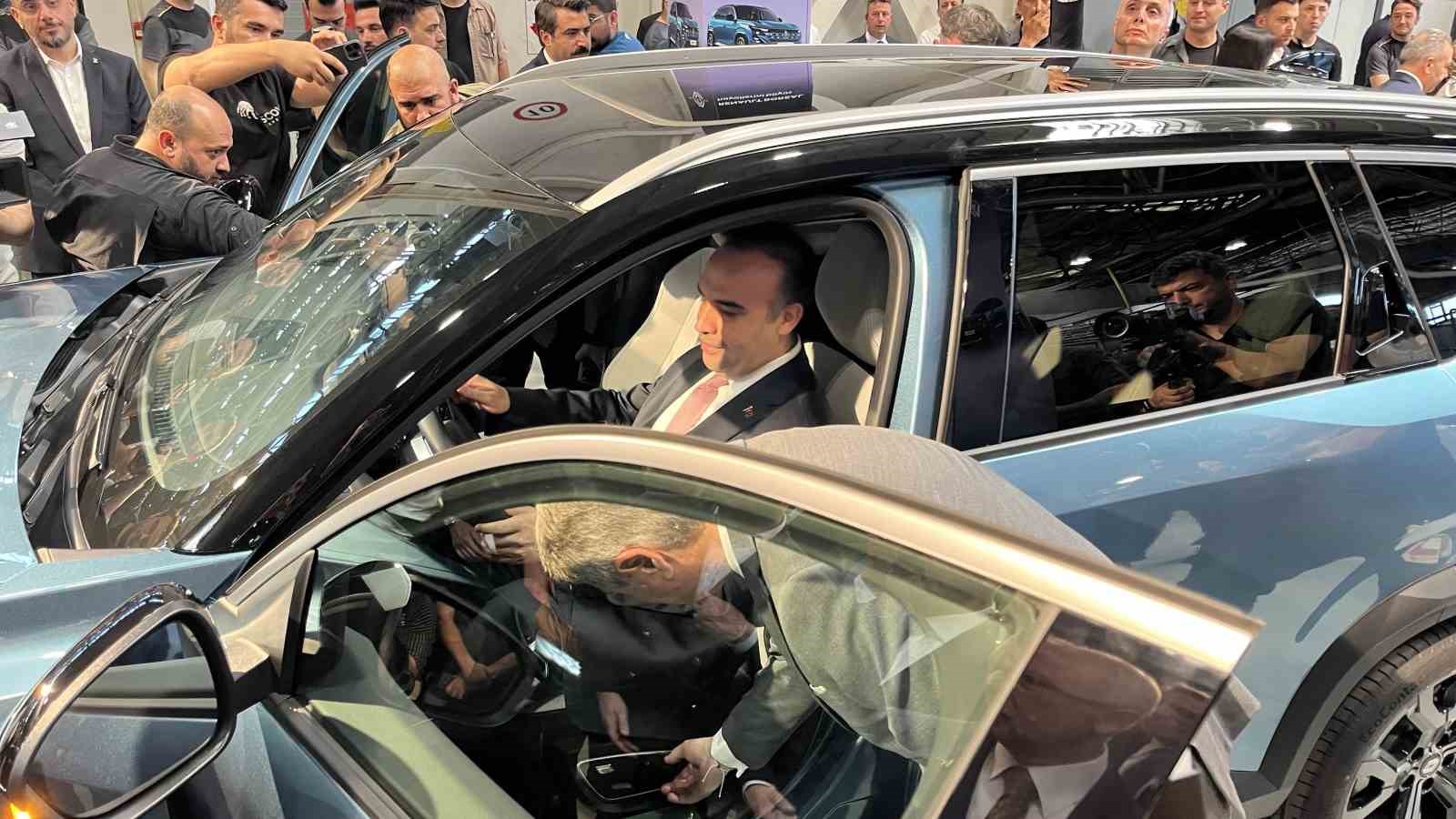 Bakan Kacır: "Türkiye’ye yatırım yapan kazanıyor"