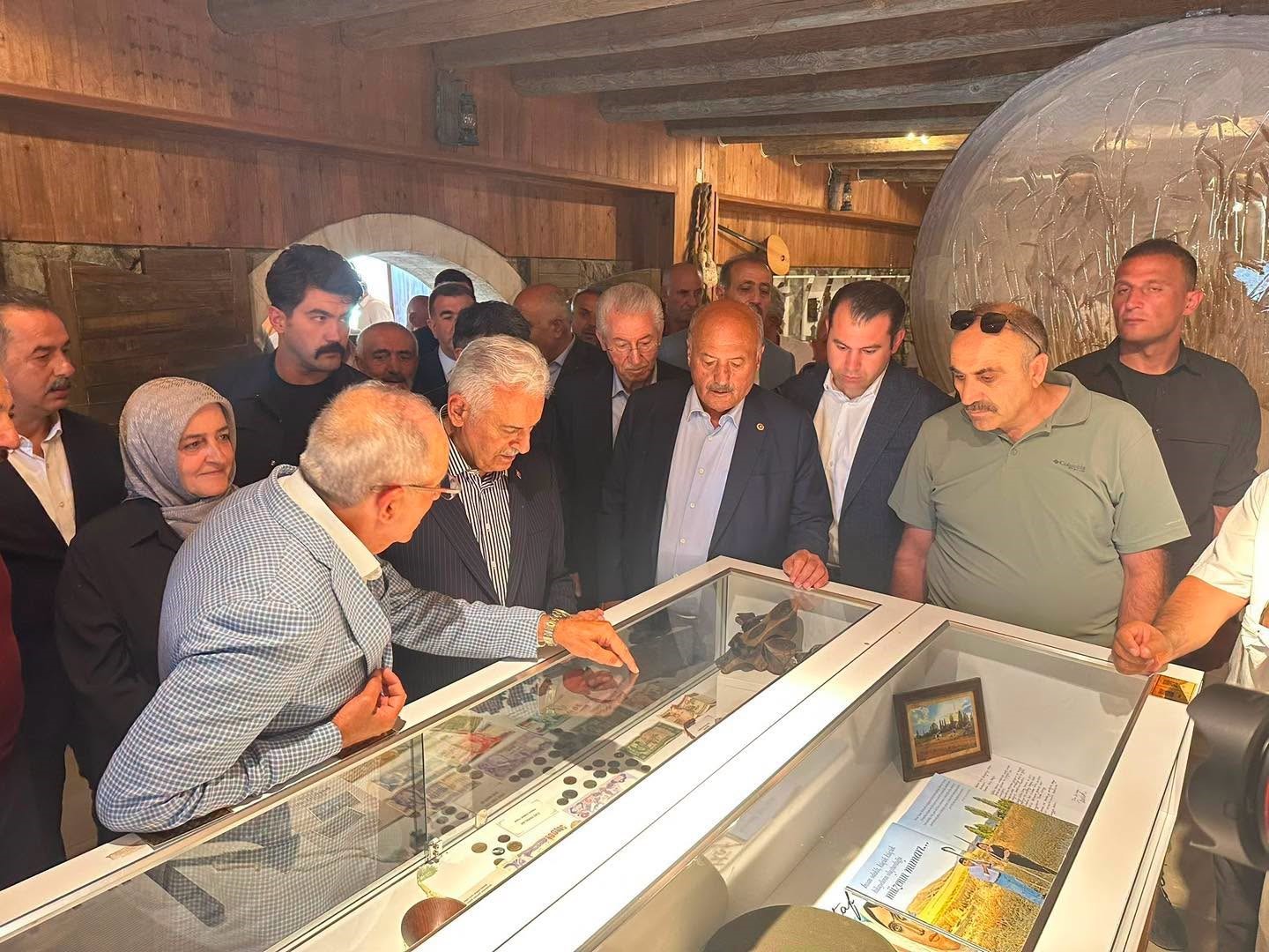 Bayburt’ta Harman Şenliği’nde geleneksel hasat canlandırıldı