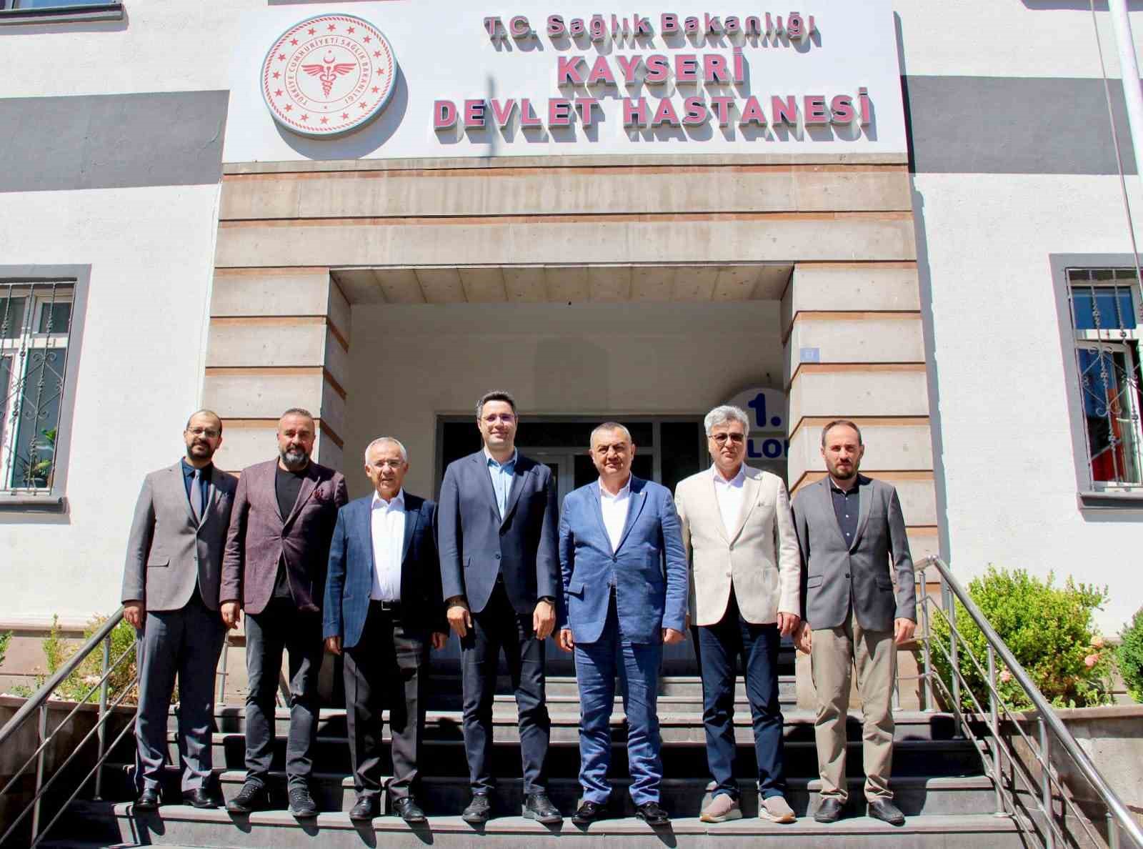 Kayseri Devlet Hastanesi’nde sağlık hizmetleri ile sanayi kuruluşları arasındaki iş birliği görüşüldü