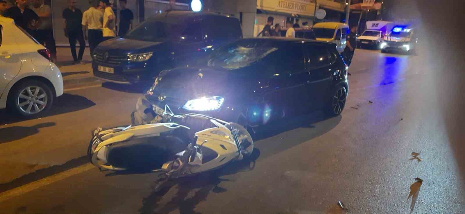 Antalya’da otomobil ile motosikletin çarpıştığı kazada 1 kişi yaralandı