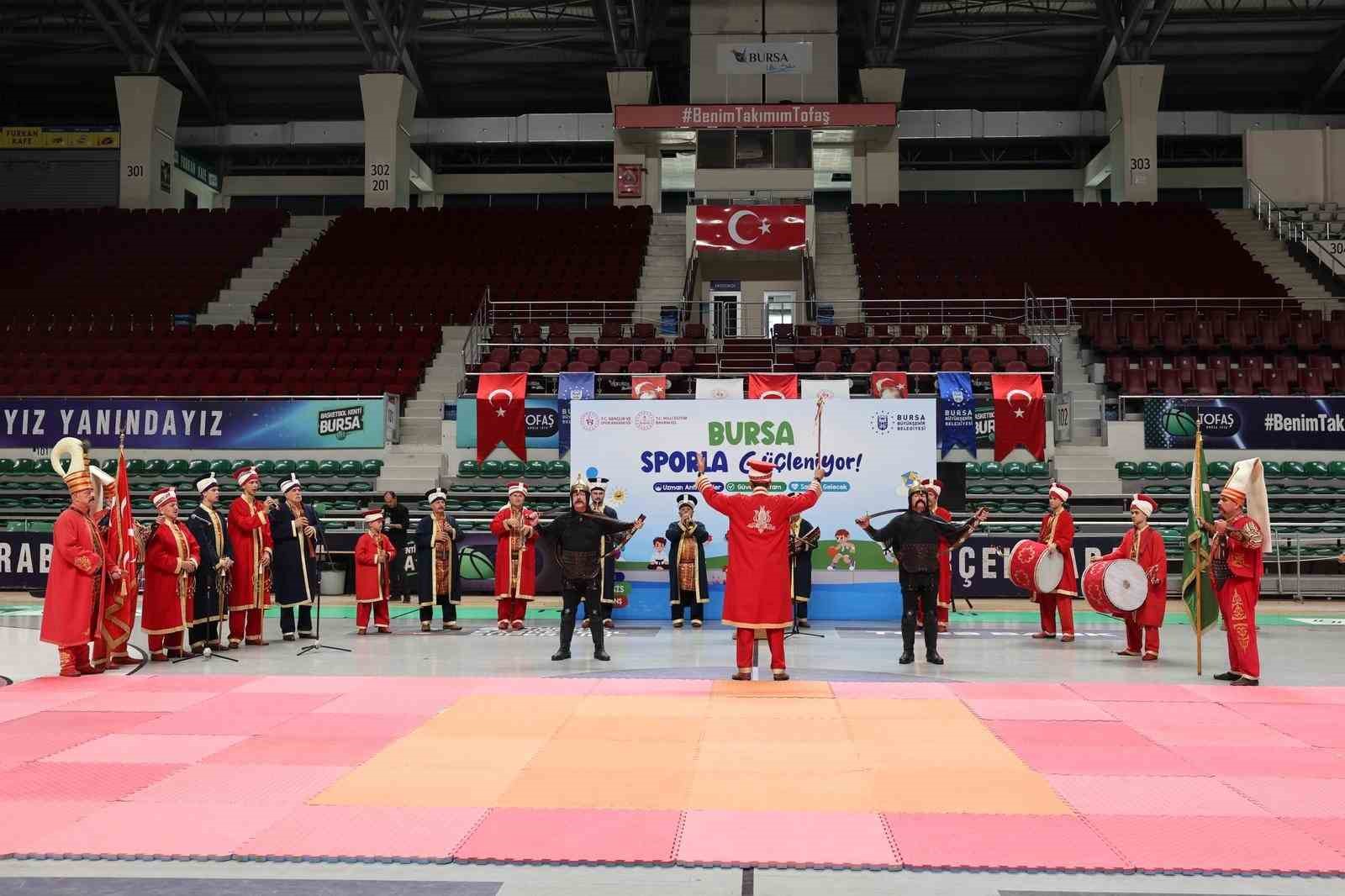 Bursa&rsquo;da 30 bin &ccedil;ocuk yazı sporla ge&ccedil;irecek