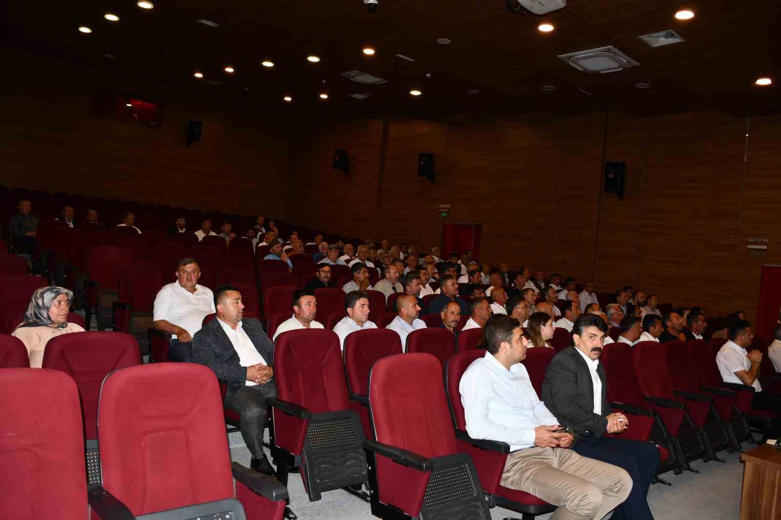Vezirköprü’de muhtarlara bilgilendirme toplantısı