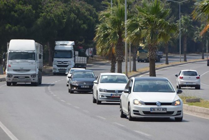 İzmir&rsquo;de temmuz ayında trafiğe 12 bin 138 yeni ara&ccedil; katıldı