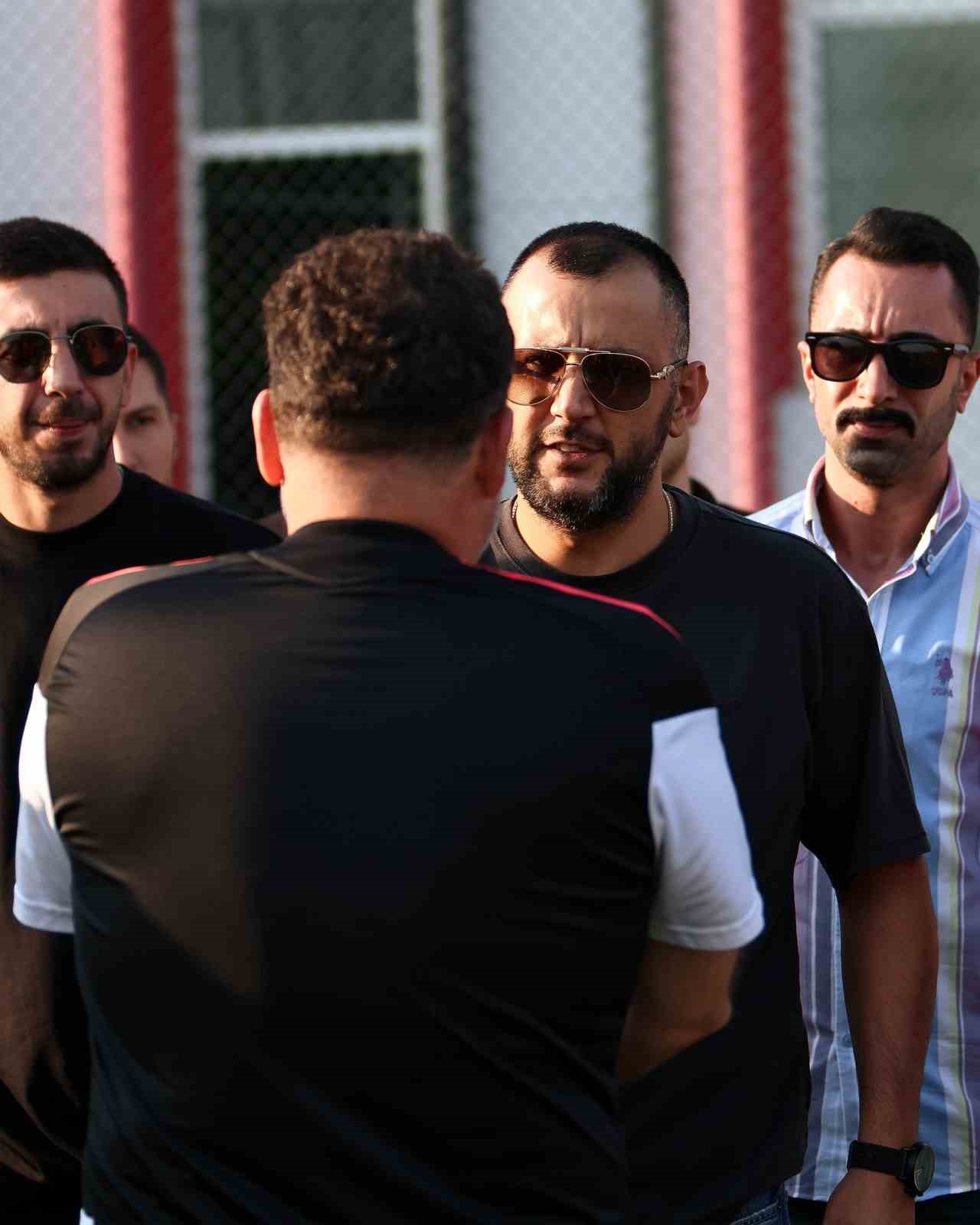 Eskişehirspor Taraftarlar Birliği&rsquo;nden takıma ve teknik ekibe ziyaret