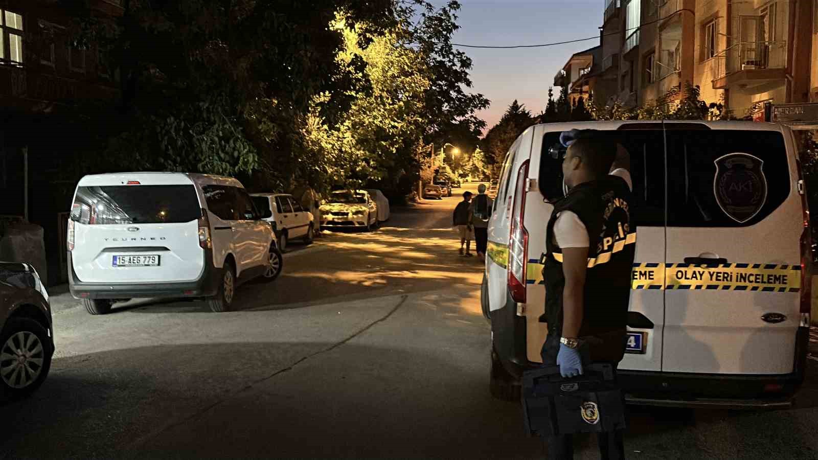 Burdur’da evden ziynet eşyası çalan hırsızlar kayıplara karıştı