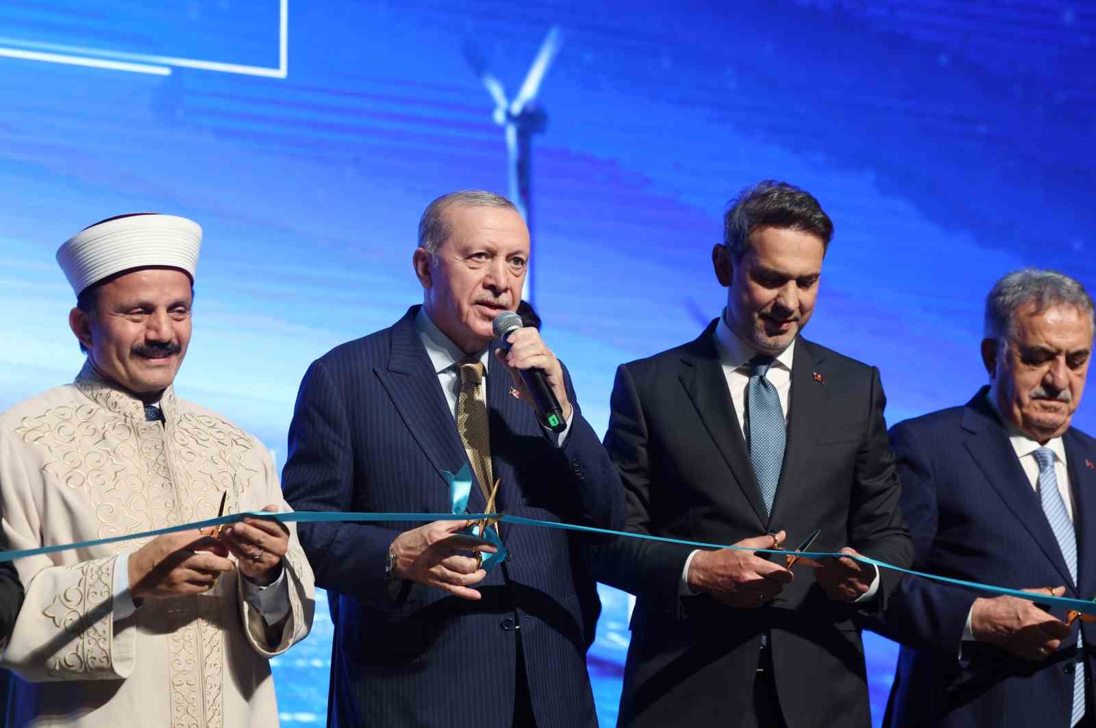 Cumhurbaşkanı Erdoğan: "Hürmüz krizi uzadıkça bugün pek çok ülke kendini resesyona hazırlıyor"