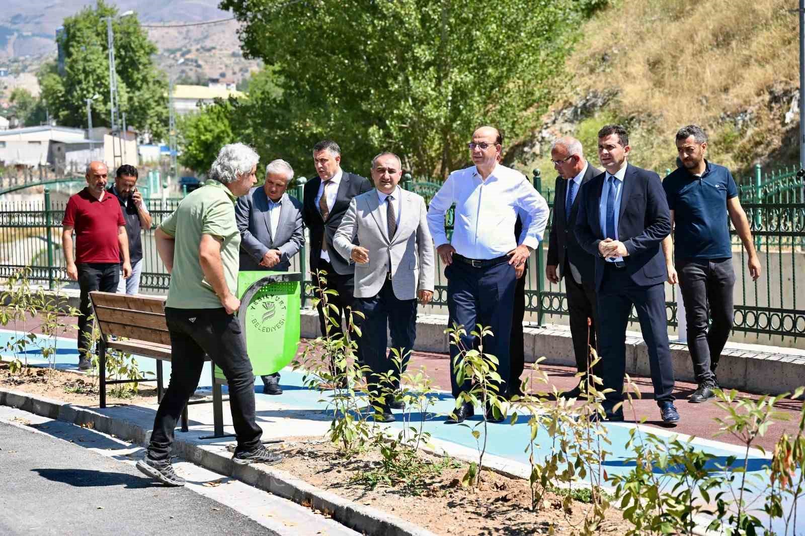 Başkan Ge&ccedil;it: "Beylerderesi Yaşam Vadisi, Yeşilyurt&rsquo;un turizm ve sosyal yaşamına yeni bir soluk getirecek"