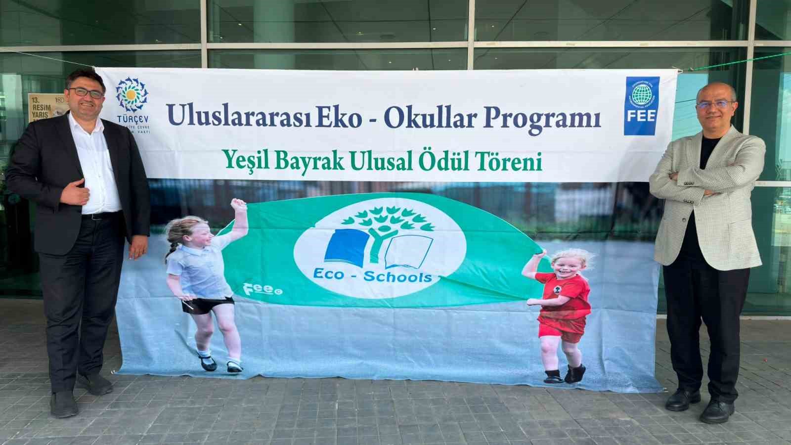 İhlas Kolejinde uluslararası çevre başarısı: Eco-Schools yeşil bayrak ödülü