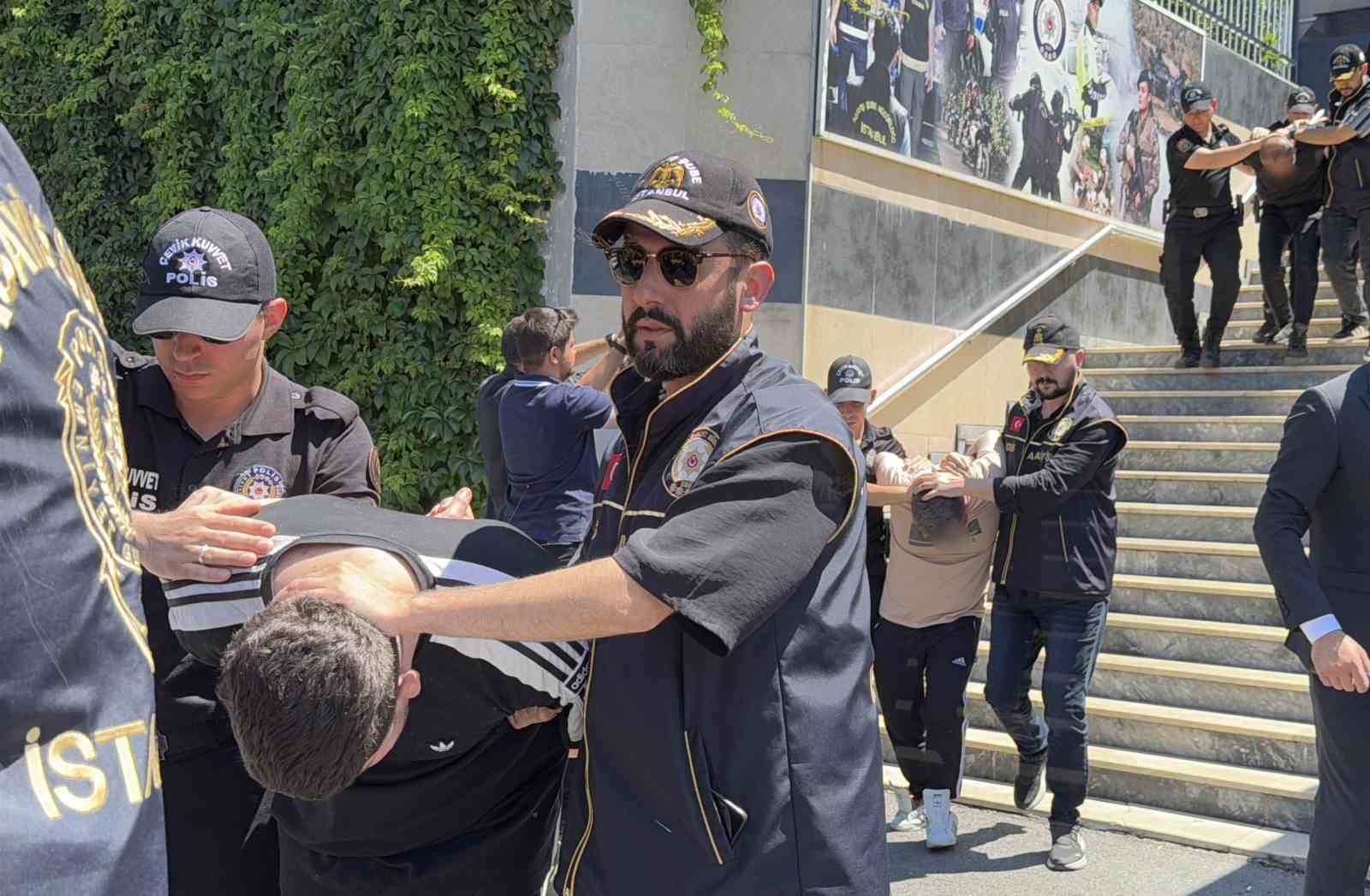 İBB yöneticisi Karaal’in kaçırılmasına ilişkin gözaltına alınan 12 kişi adliyeye sevk edildi