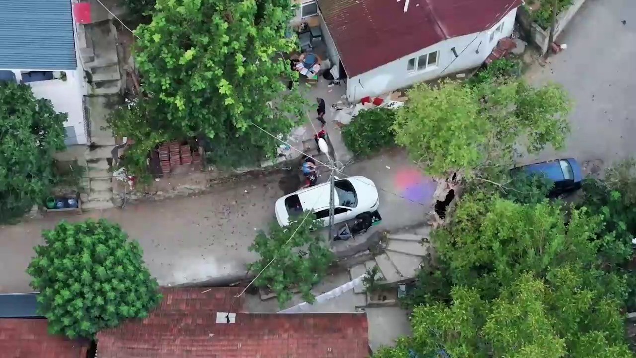 İstanbul’un farklı ilçelerinde yapılan uyuşturucu operasyonunda 16 şüpheli yakalandı