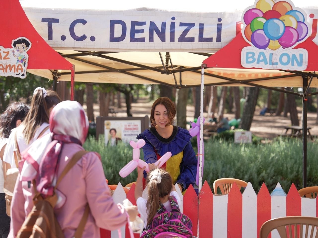 Denizli B&uuml;y&uuml;kşehirden yeni eğitim yılına neşeli başlangı&ccedil;