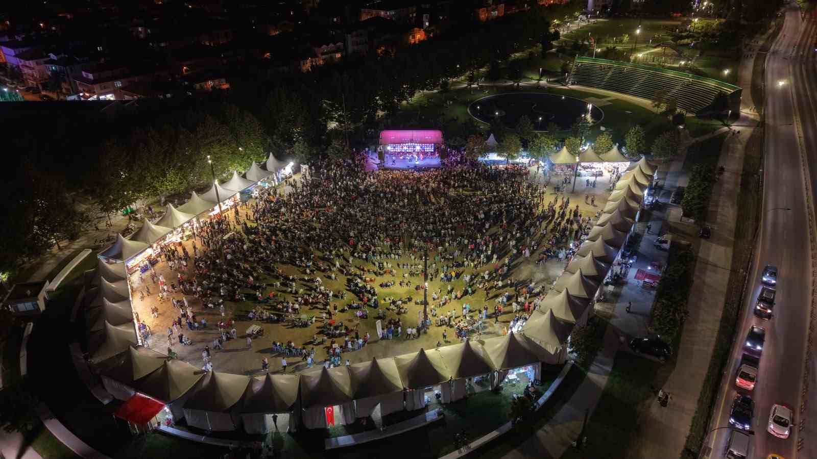 7 g&uuml;nd&uuml;r s&uuml;ren 3. Geleneksel K&uuml;lt&uuml;r Festivali sona erdi