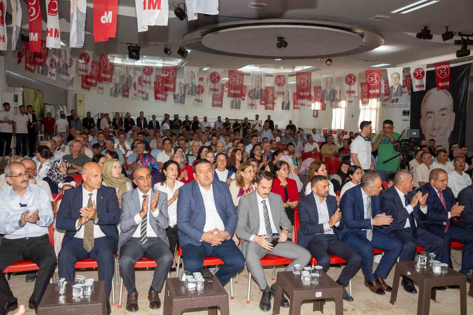 Sarıgöl MHP İlçe Başkanlığına Ahmet Serdar Dikmen seçildi