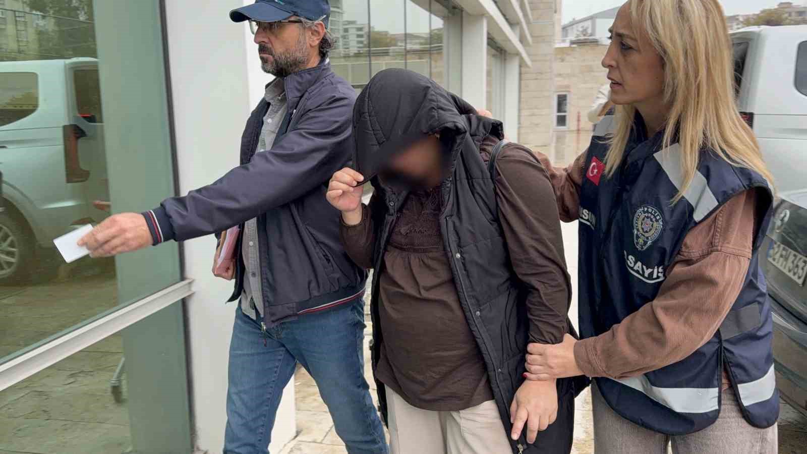AVM’den 20 bin liralık giyim eşyası çalan kadın yakalandı