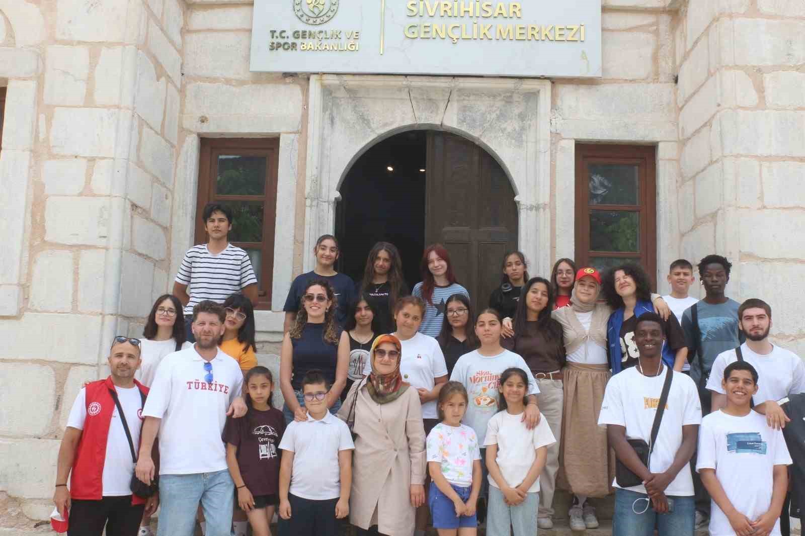 Nasrettin Hoca&rsquo;nın memleketinde "Timur&rsquo;un Filleri" sahnelendi